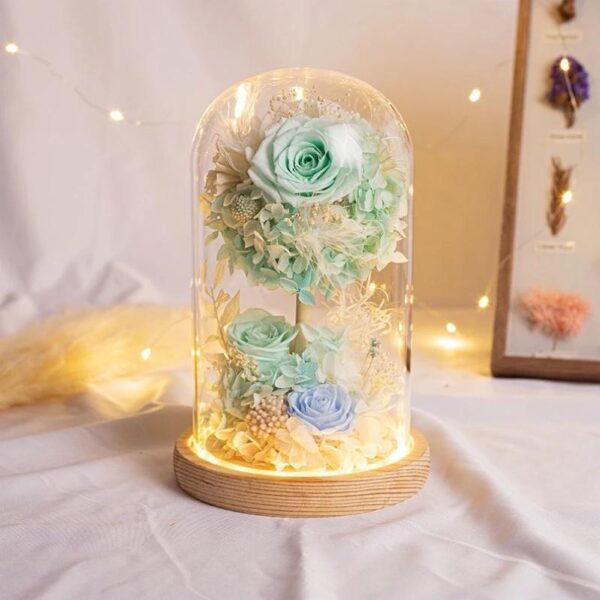 23 Florale Pastel Lumineuse Sous Cloche
