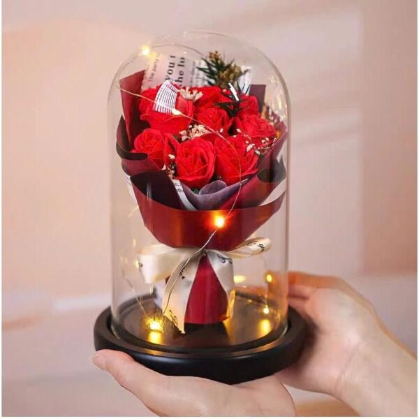 42 Bouquet Éternel de Roses Rouges Sous Cloche